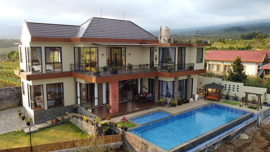 Sport & Beauty 1, Twinpine Villa Batu, Malang