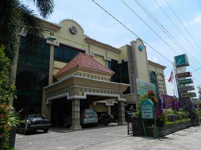 Grand Setia Kawan, Solo
