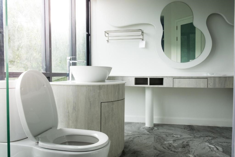 Bathroom 9