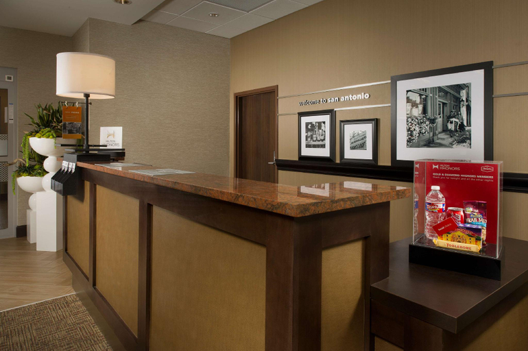 Public Area 3, Hampton Inn & Suites San Antonio-Downtown/Market Square, Bexar