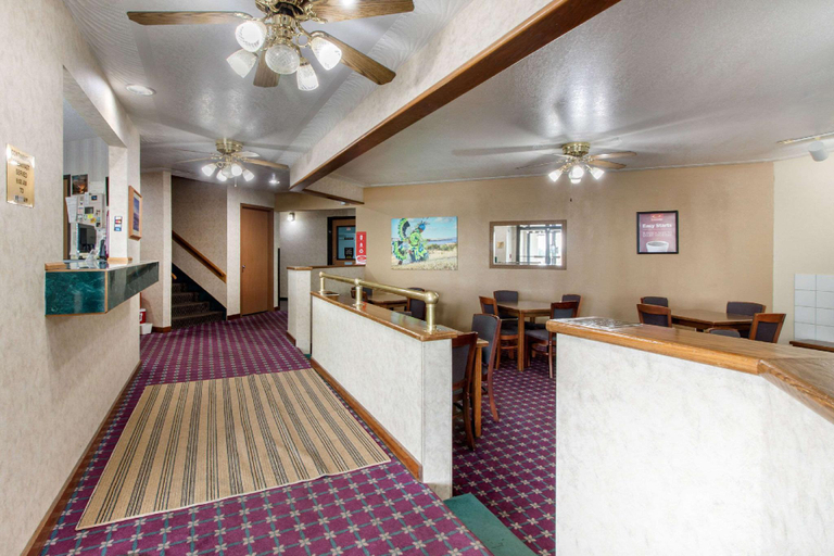 Public Area 3, Econo Lodge Oacoma - Chamberlain West, Lyman