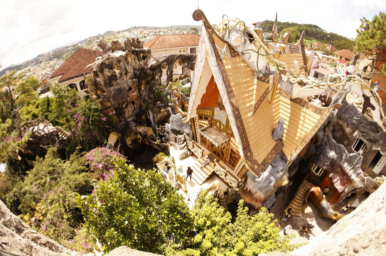Others 1, Crazy House Dalat, Đà Lạt