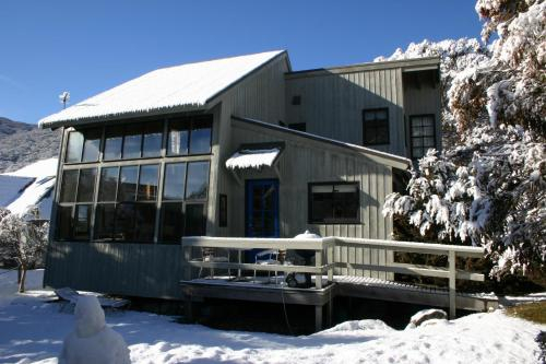 High Plains, Snowy River