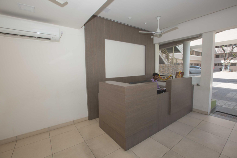 Public Area, Hotel Sownthariyam, Dindigul