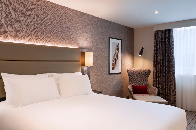 Bedroom 3, Leonardo Hotel Chester, Cheshire West and Chester