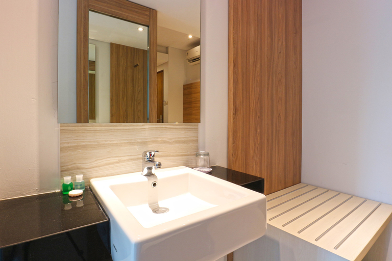 Bathroom 11