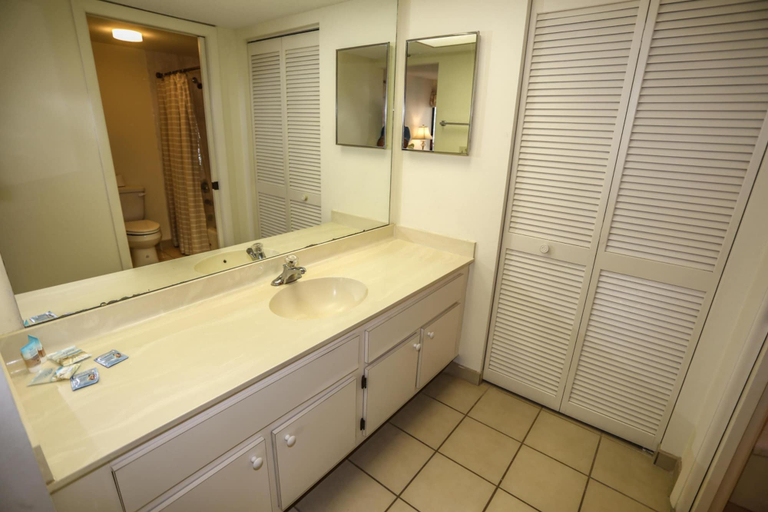 Bathroom 4, Sandarac by Distinctive Beach Rentals, Lee