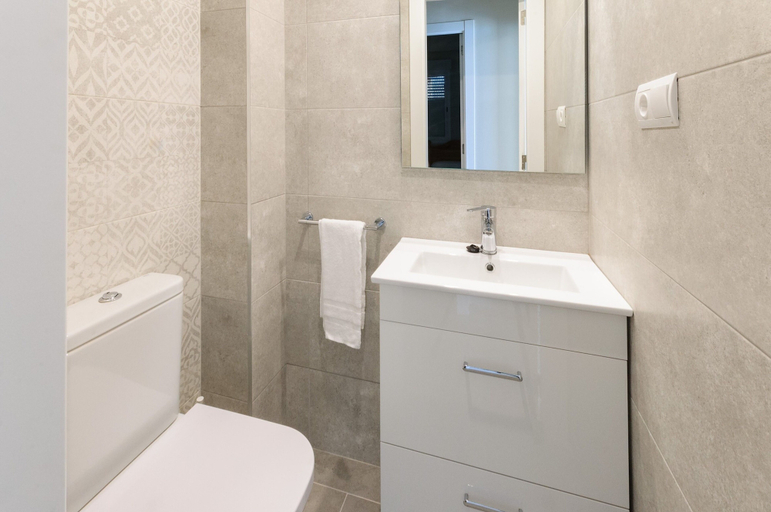 Bathroom 4, Turia - Apartment In El Brosquil, Valencia