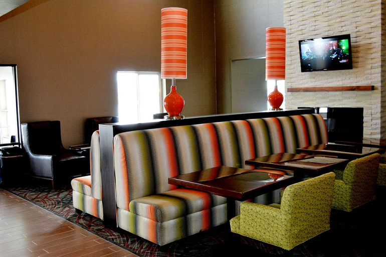Public Area, Black Gold Suites, Williams