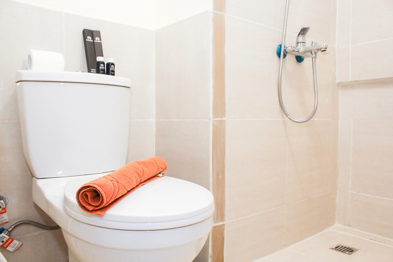 Bedroom 2, Spacious and Well Appointed 2BR at Meikarta Apartment By Travelio, Cikarang