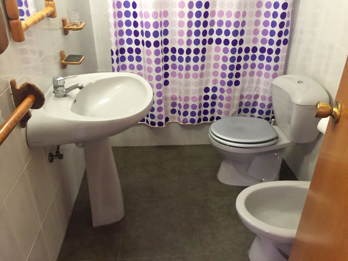 Bathroom 4, Apartamentos Oropesa 3000 sin piscina, Castellón