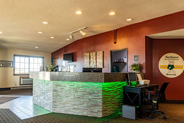 Public Area, Bearcat Inn And Suites, Nodaway