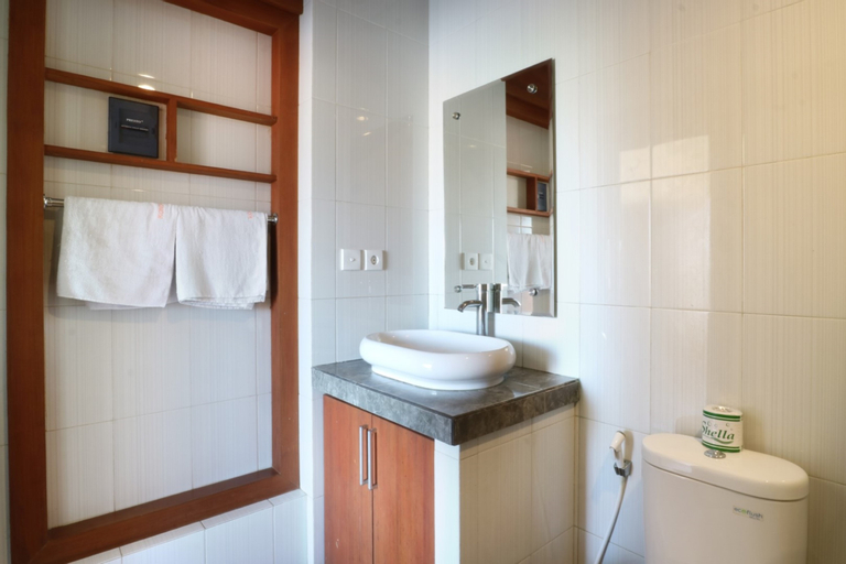 Bathroom 5