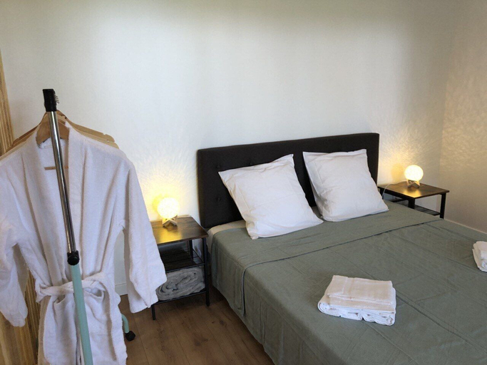 Bedroom, Les cabanes du Lac, Pyrénées-Atlantiques
