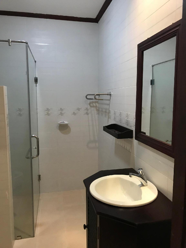 Bathroom 4, Villa Meuang Lao, Luang Prabang