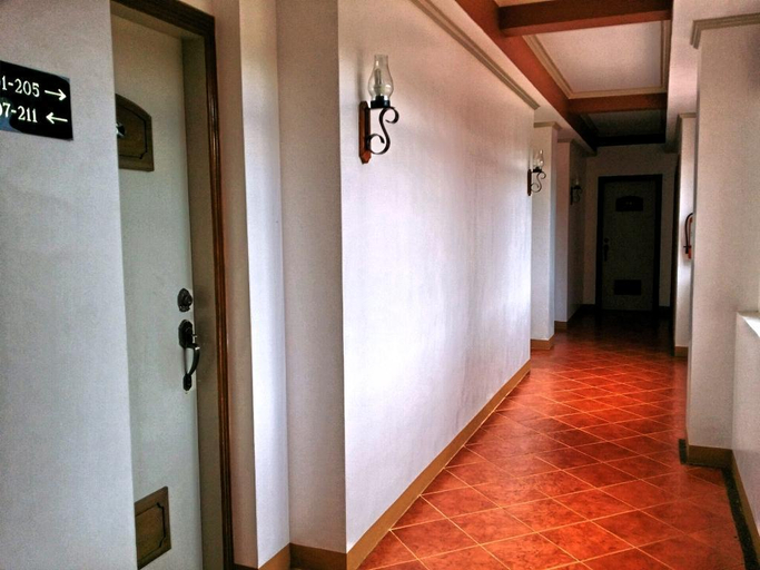 Public Area 2, My Little Island Hotel, Poro