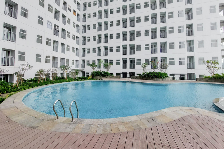 Sport & Beauty 3, Chic and Cozy Studio at Serpong Garden Apartment By Travelio, Tangerang