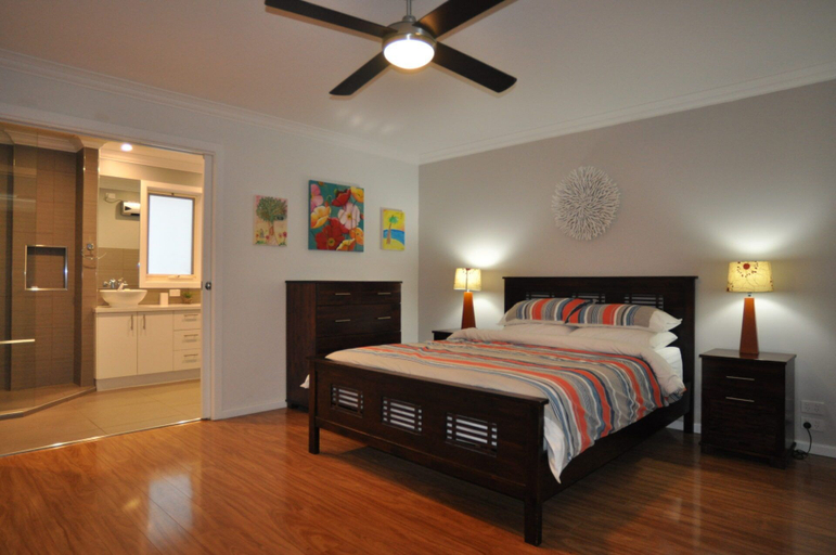 Bedroom, Melandy Main House, Bass Coast Bal