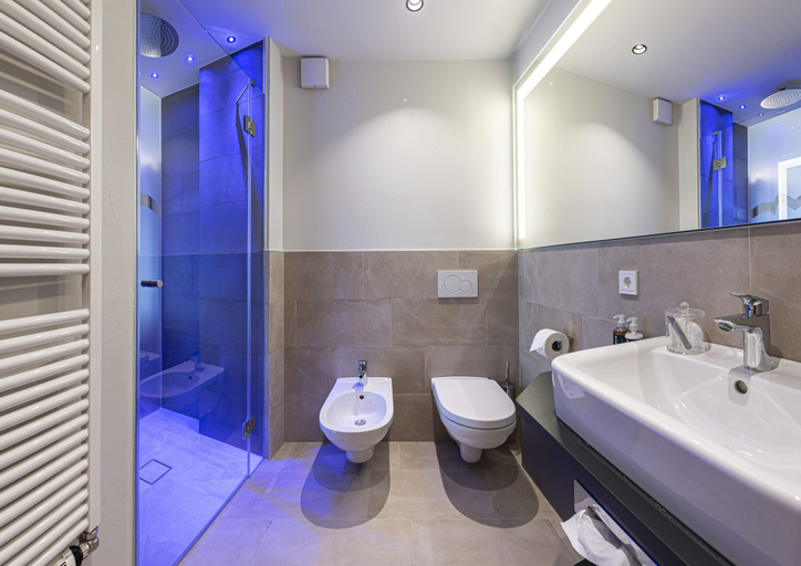 Bathroom 5, Hotel Wiesnerhof, Bolzano