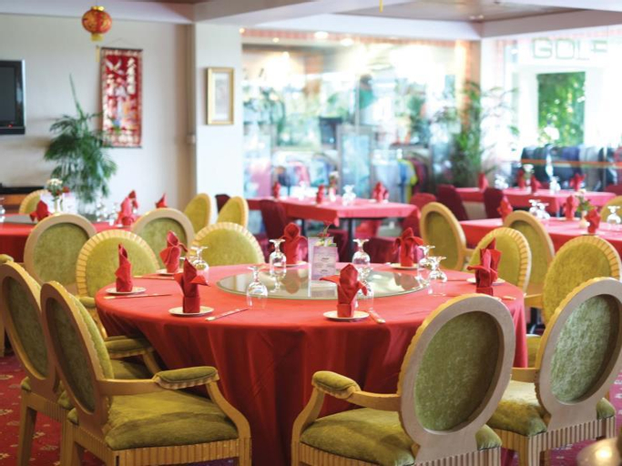 Food & Drinks, Bungalow Modern Golf & Country Club, Tangerang