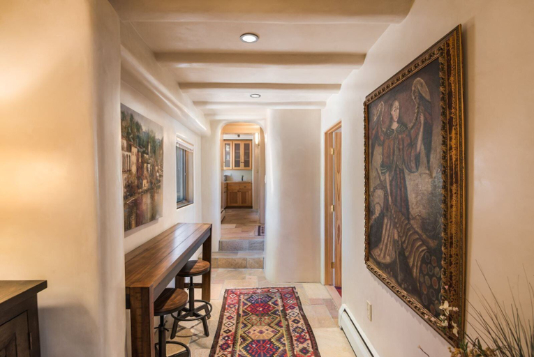 Public Area 3, Sueños - Tranquil East Side Getaway, Serene Mountain Views, Santa Fe