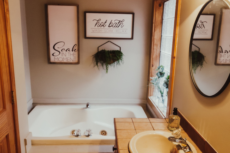 Bathroom 4, A Sweet Retreat, Sevier