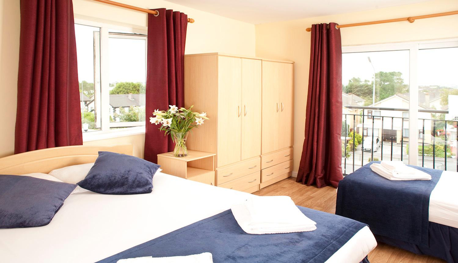 Bedroom 2, Menlo Park Self Catering Apartments