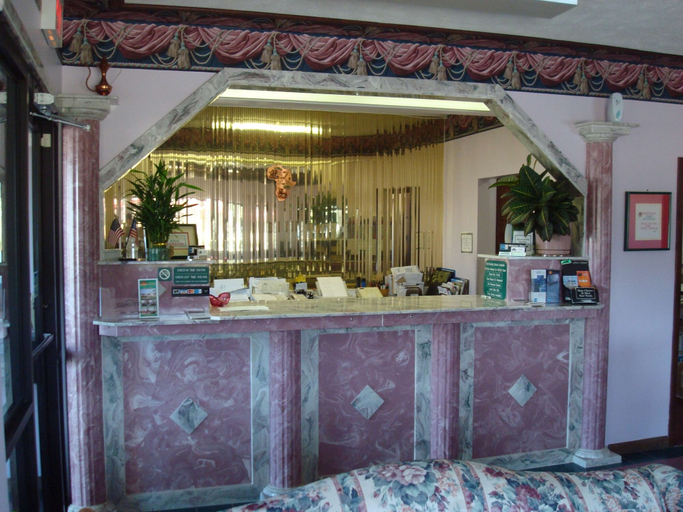 Public Area 2, Western Inn Express, Copiah