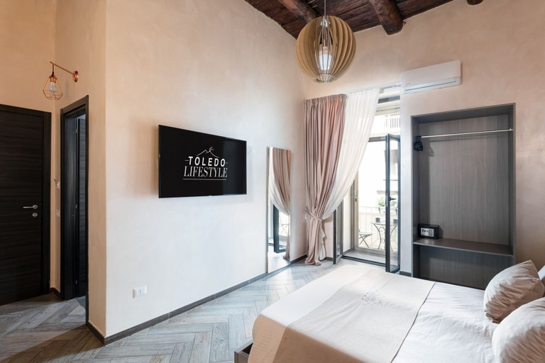 Bedroom 4, Toledo Lifestyle, Napoli