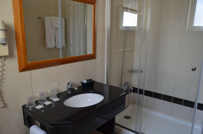 Bathroom 4, Hotel Santa Catarina Algarve, Portimão