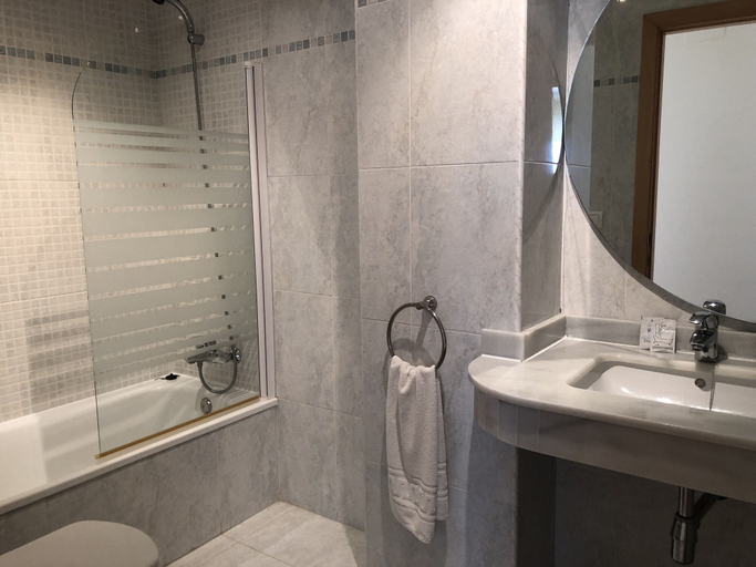 Bathroom, Apartamentos Serviden Jacaranda La Sella, Alicante