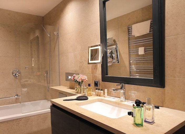 Bathroom 5, Les Mas du Grand Vallon, Alpes-Maritimes