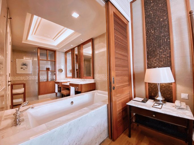 Bathroom 21
