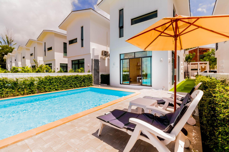 Thai-Japanese Style Pool Villa Near Phuket Zoo, Phuket Island