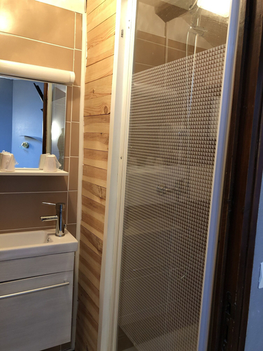 Bathroom 4, Hostellerie Au Rendez Vous Des Amis, Haute-Marne