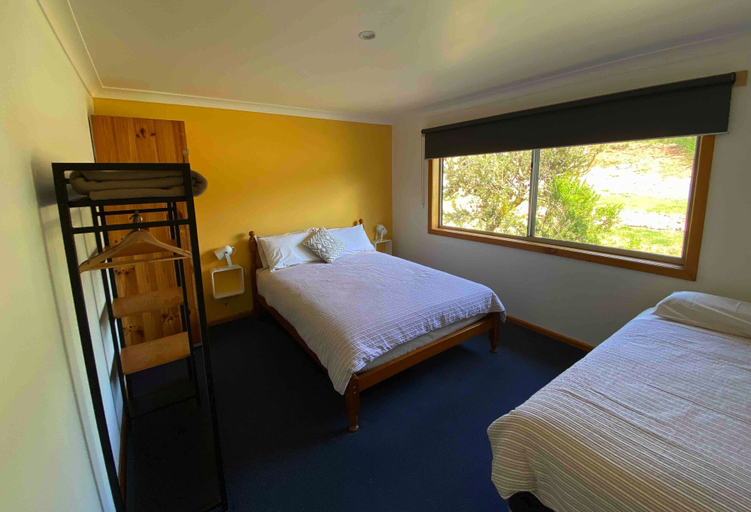 Bedroom 3, Clifton Beach Lodge, Corangamite - South