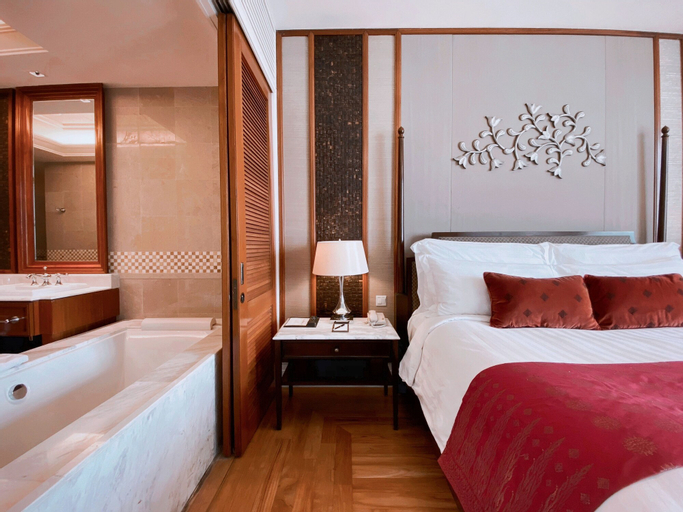 Bedroom 24