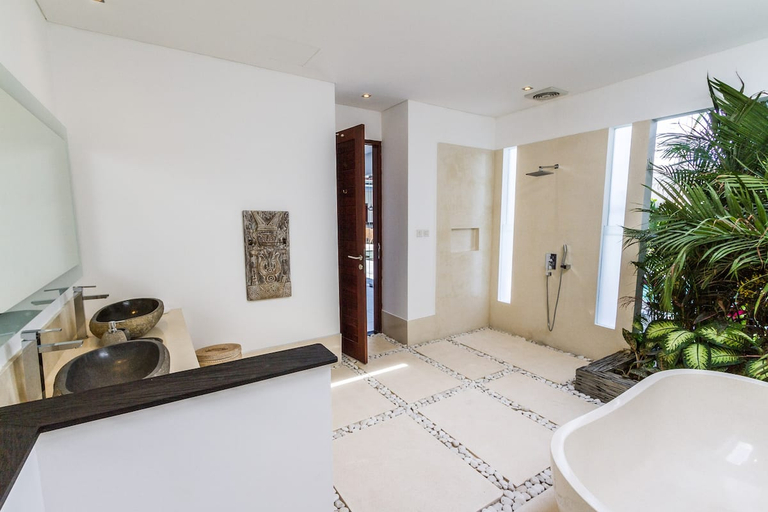 Others 5, Elegant 3-Bedroom Villa Saha in Seminyak, Badung