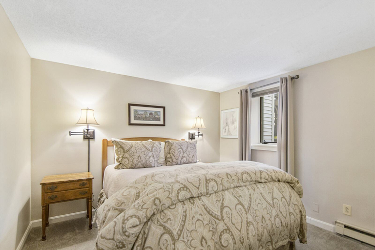 Bedroom 3, Lodge Condo 24, Lamoille