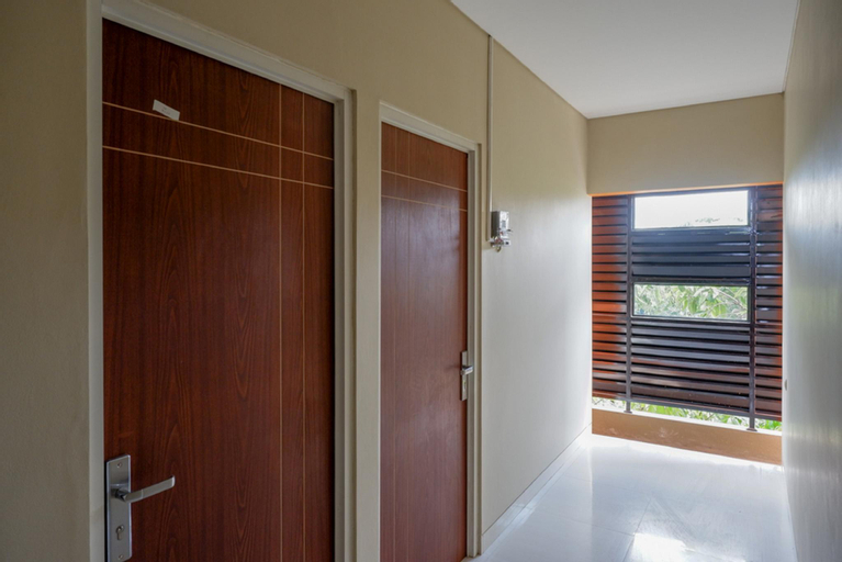 RedDoorz Syariah near PRPP Semarang, Semarang