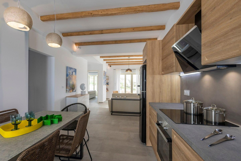Others 5, Milos Zen Suites, South Aegean