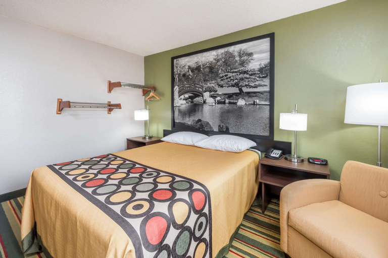 Bedroom 9