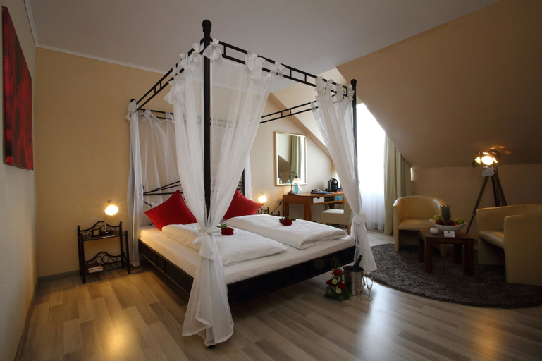 Bedroom 12