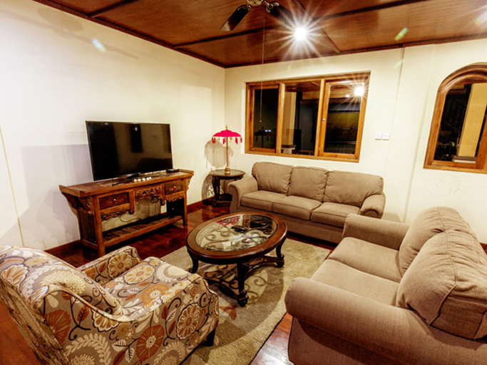 Public Area 3, Camplung Beach Villa Tejakula 6 Bedroom with Pool, Buleleng