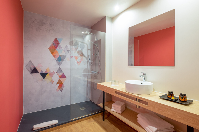 Bathroom 17