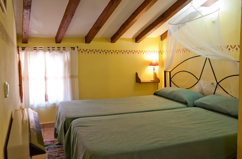 Bedroom, Comfortable Apartment in Robledillo de Gata with Balcony and View, Cáceres