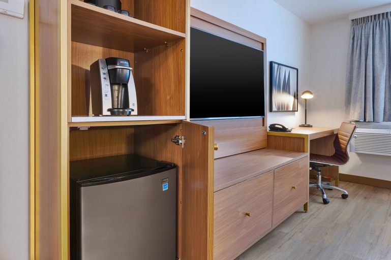 Amenities 25