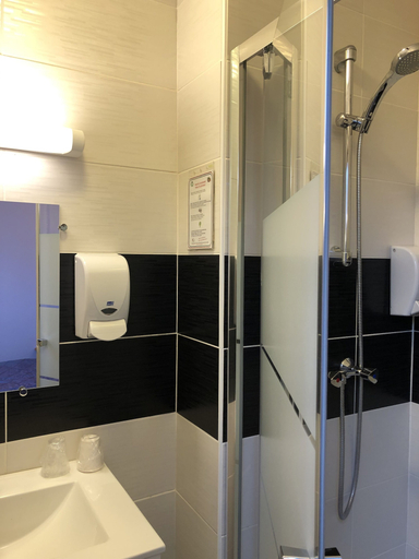 Bathroom 4, Hostellerie Au Rendez Vous Des Amis, Haute-Marne
