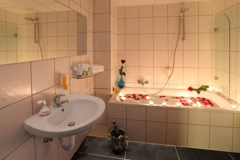 Bathroom 11