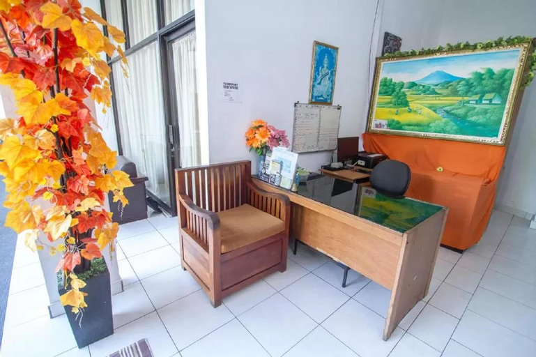 Public Area 4, Cheap Space in the heart of seminyak, Badung